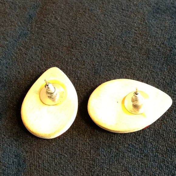 Vintage Handmade Santa Earrings - Picture 4 of 4